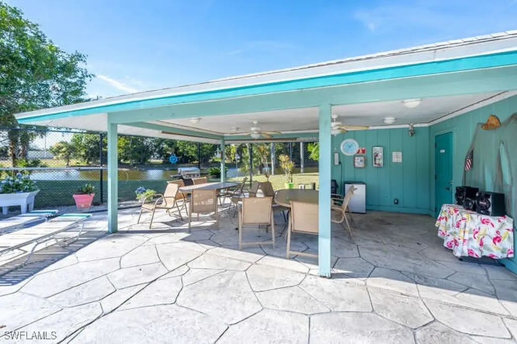 131 Grassy Key Lane Naples FL 34114