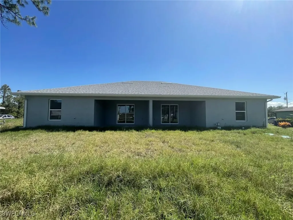 1108/1110 Circle Drive Lehigh Acres FL 33973