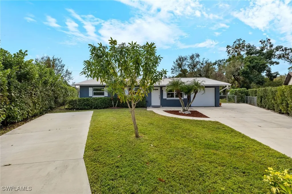 2990 Renee Court Fort Myers FL 33905