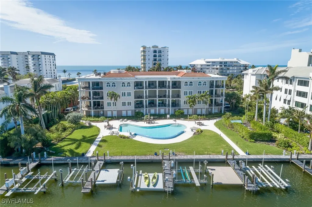 1810 Gulf Shore Boulevard N Naples FL 34102