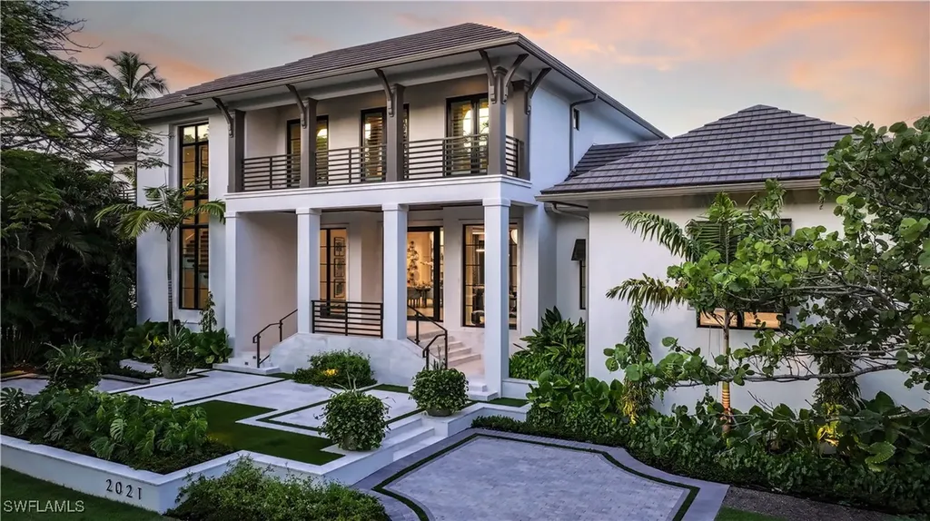 Naples FL, 2021 Gordon Drive E