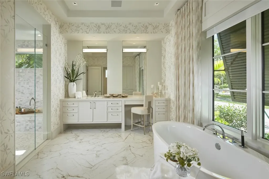 2021 Gordon Drive E Naples FL 34102