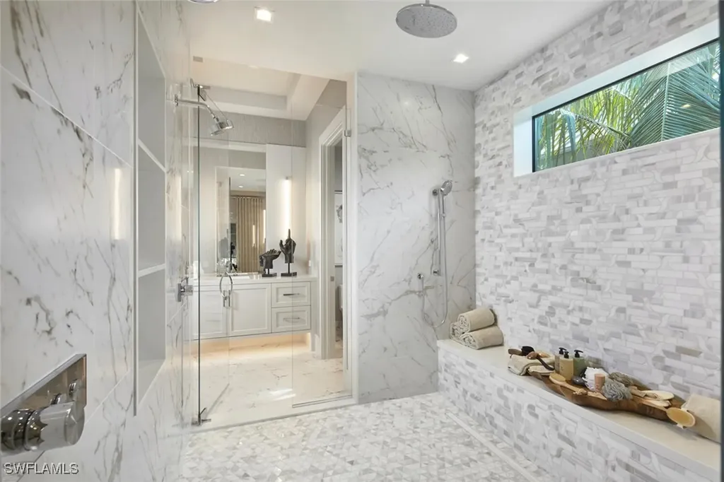 2021 Gordon Drive E Naples FL 34102