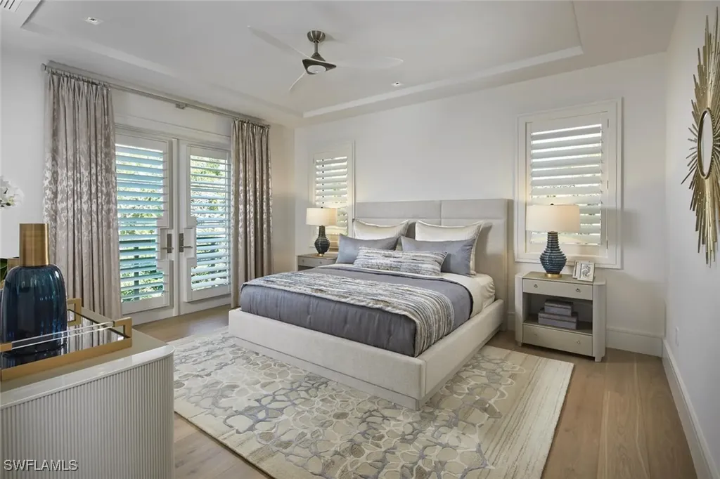 2021 Gordon Drive E Naples FL 34102