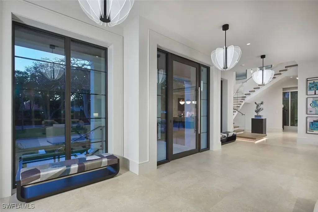 2021 Gordon Drive E Naples FL 34102