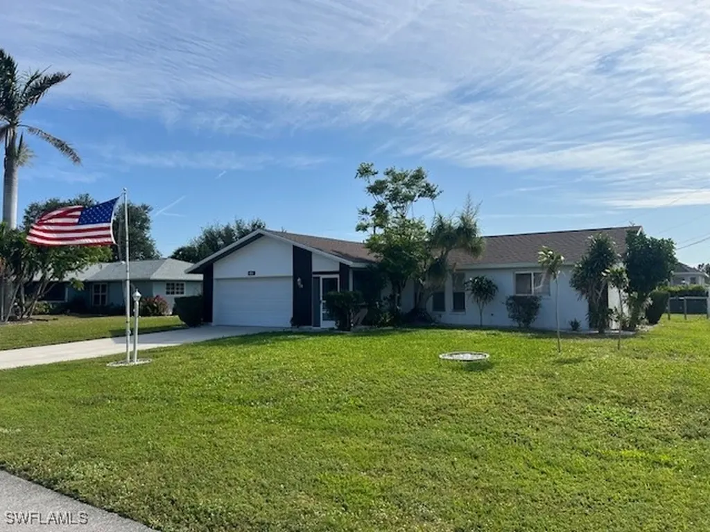 246 SW 37th Street Cape Coral FL 33914