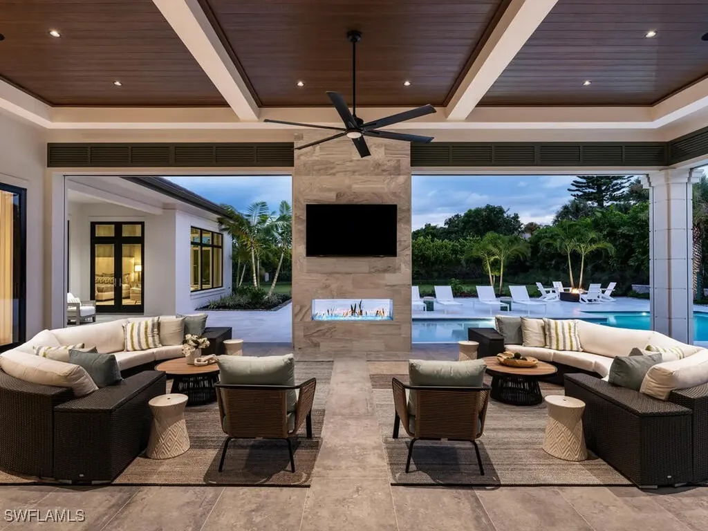 799 Cassena Road Naples FL 34108