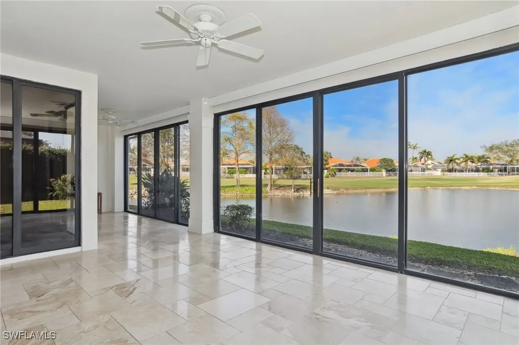 82 Water Oaks Way Naples FL 34105