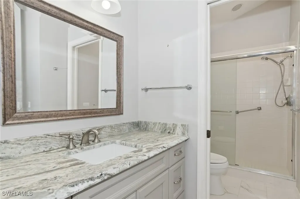 82 Water Oaks Way Naples FL 34105