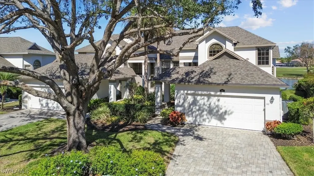 82 Water Oaks Way Naples FL 34105