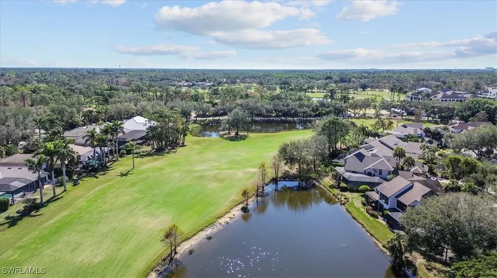 82 Water Oaks Way Naples FL 34105