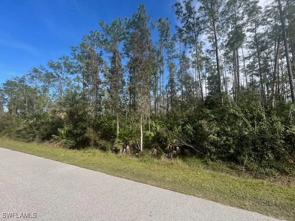 19201 Burgundy Farms Road Estero FL 33928