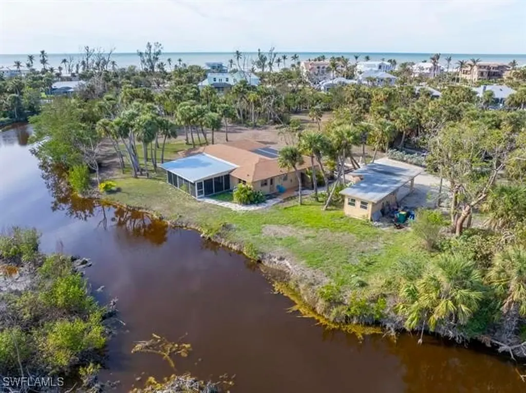 4619 Rue Bayou Sanibel FL 33957