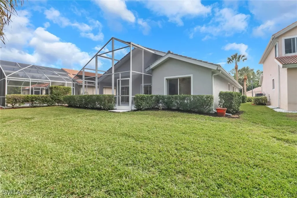7849 Stratford Drive Naples FL 34104