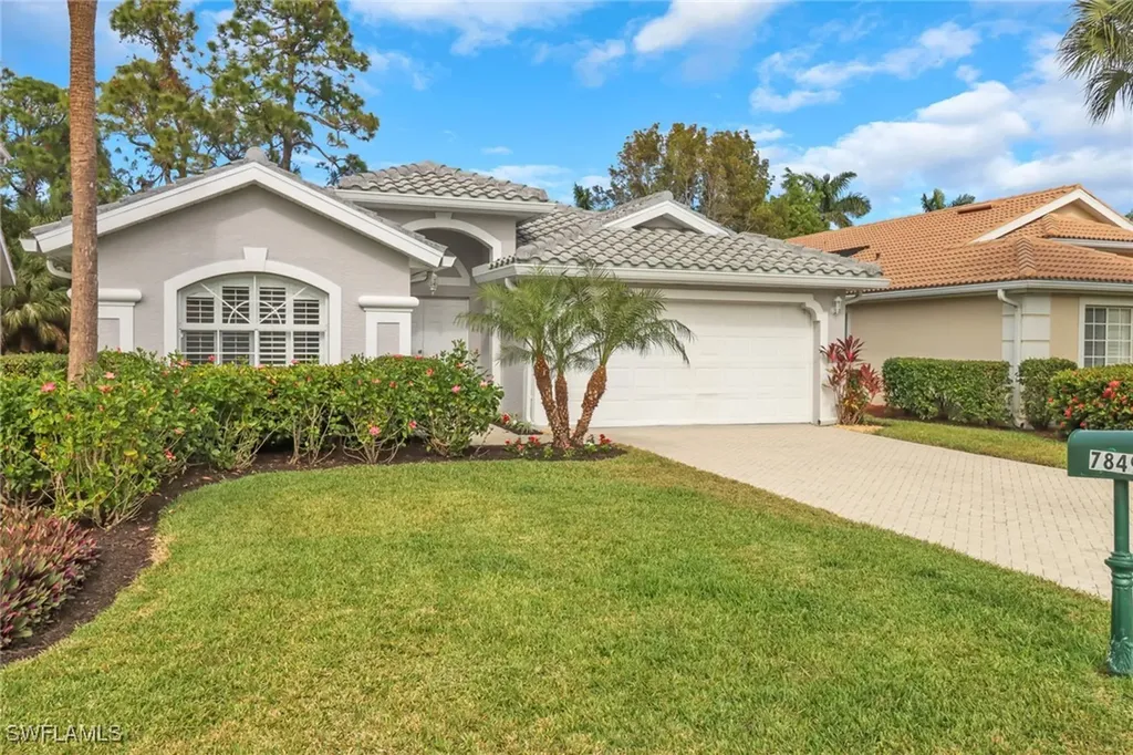 7849 Stratford Drive Naples FL 34104