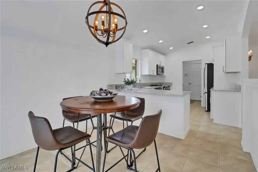 7849 Stratford Drive Naples FL 34104