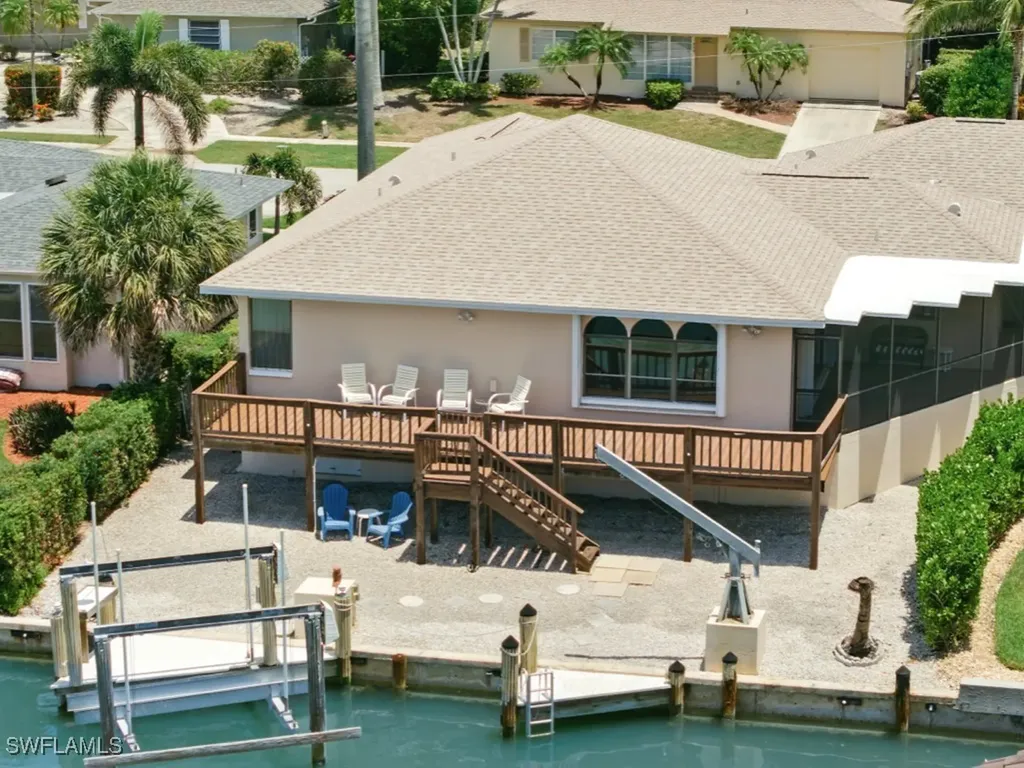 851 Perrine Court Marco Island FL 34145