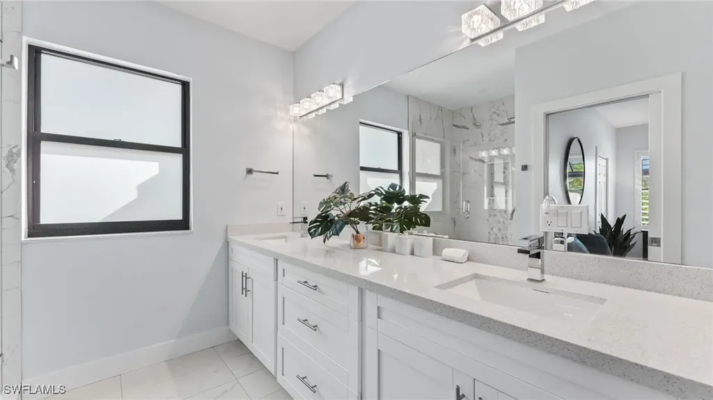 561 94th Avenue N Naples FL 34108