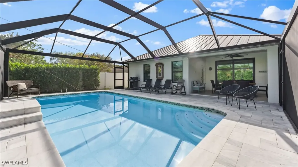 561 94th Avenue N Naples FL 34108