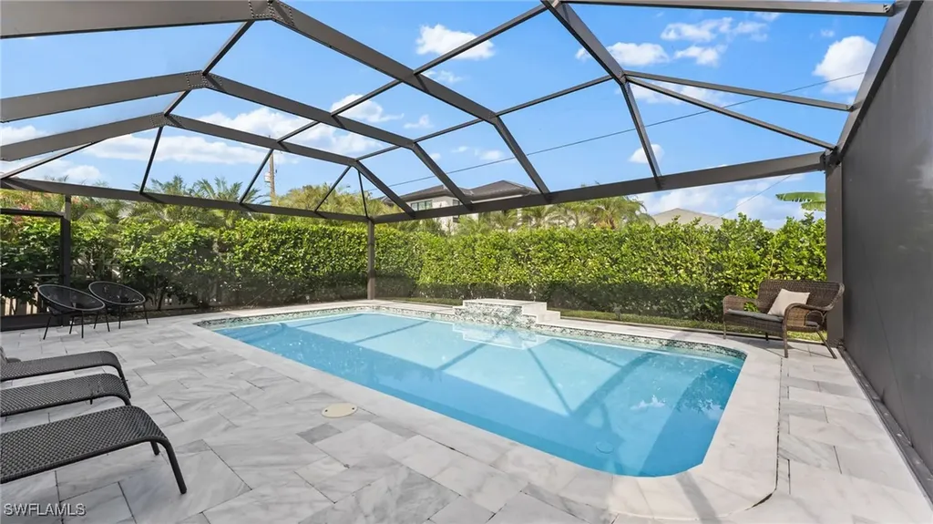 561 94th Avenue N Naples FL 34108