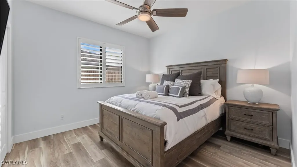 561 94th Avenue N Naples FL 34108