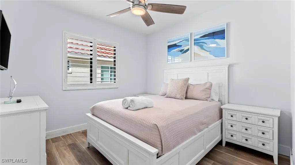 561 94th Avenue N Naples FL 34108