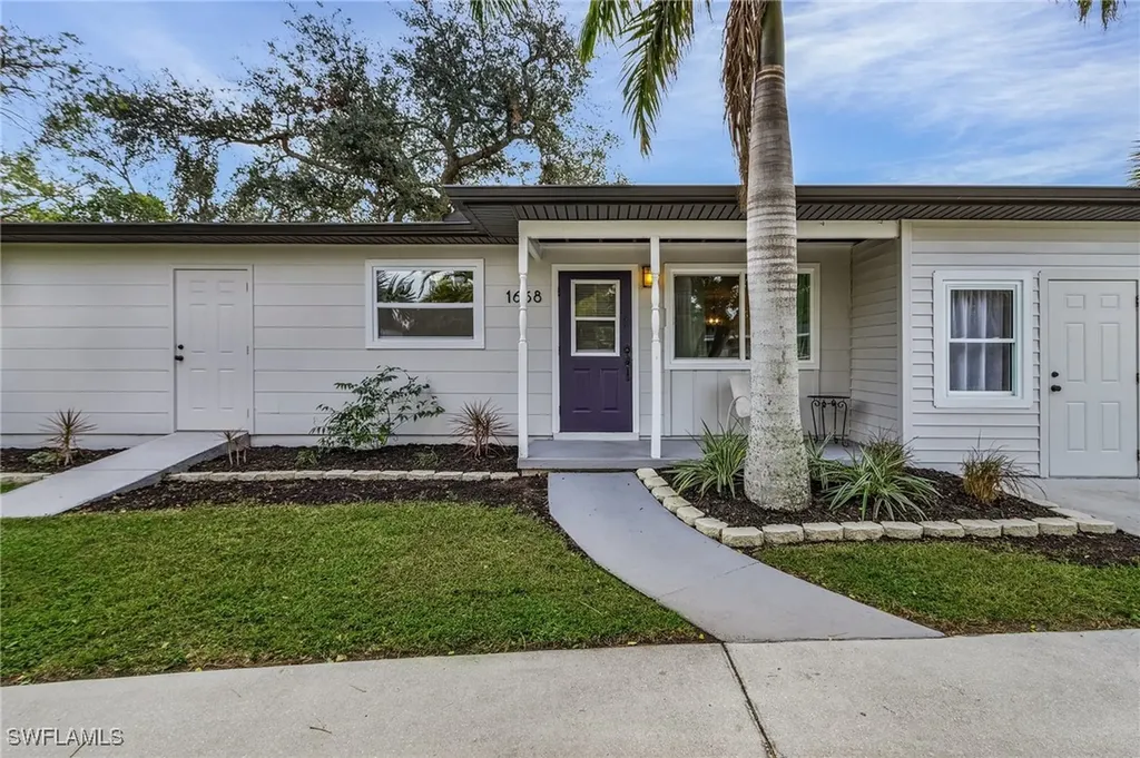 1668 Grace Avenue Fort Myers FL 33901