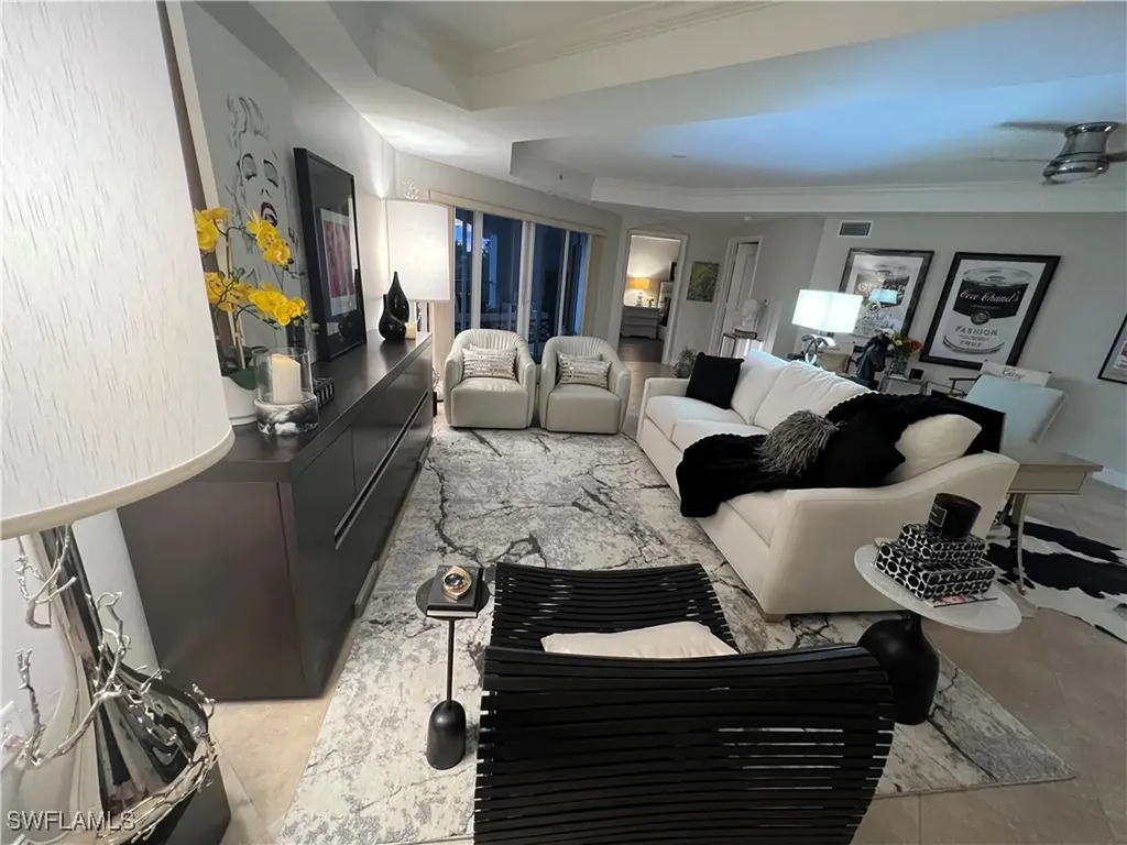 1100 Pine Ridge Road Naples FL 34108