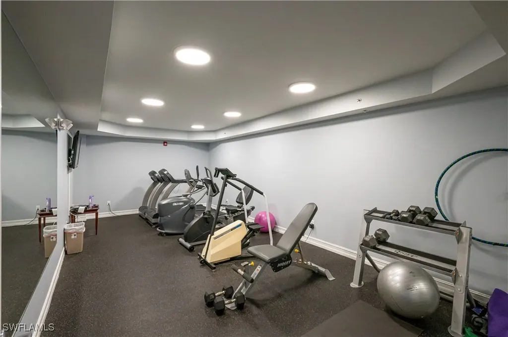 1100 Pine Ridge Road Naples FL 34108