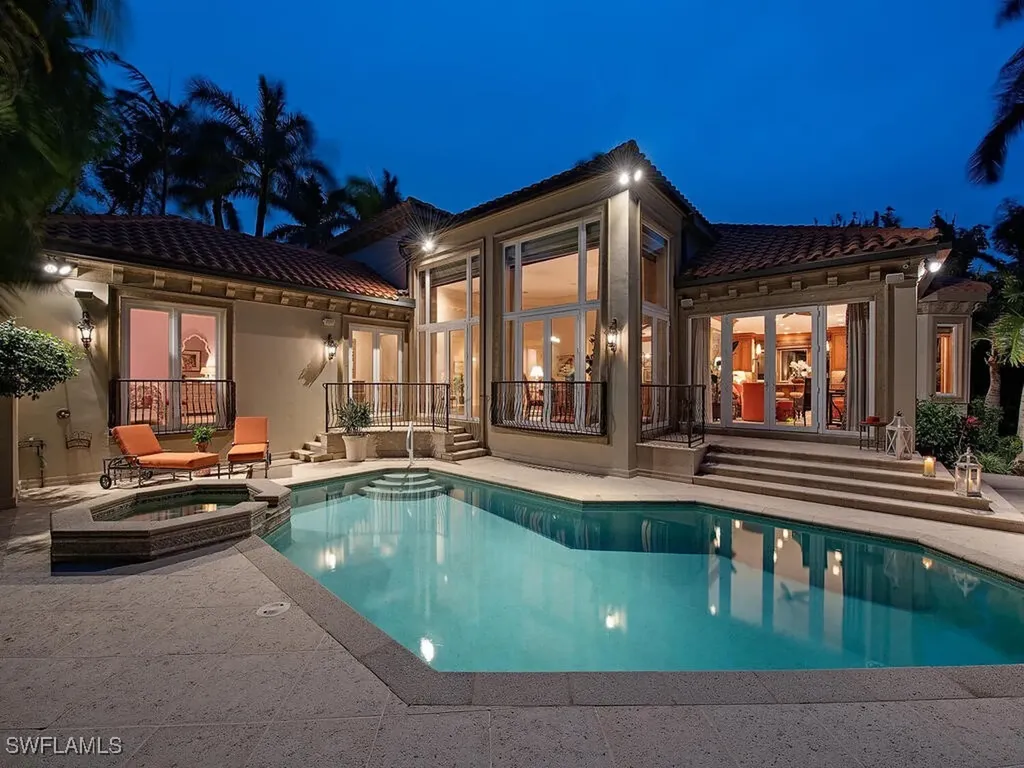 2070 Gordon Drive Naples FL 34102