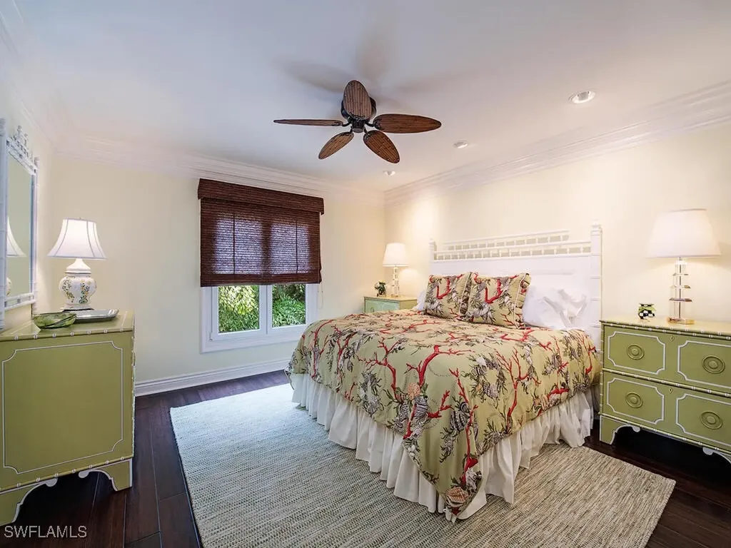 2070 Gordon Drive Naples FL 34102