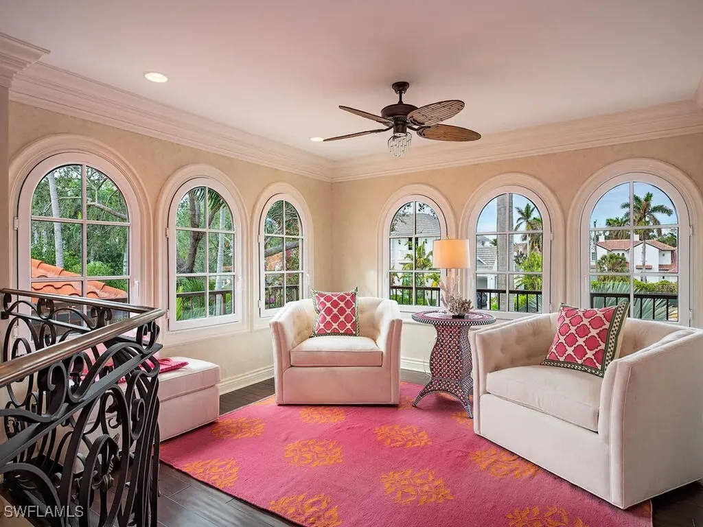 2070 Gordon Drive Naples FL 34102