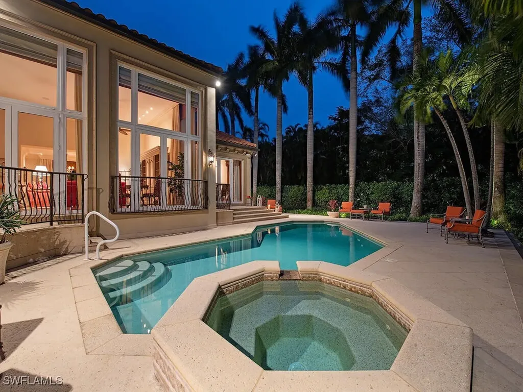 2070 Gordon Drive Naples FL 34102