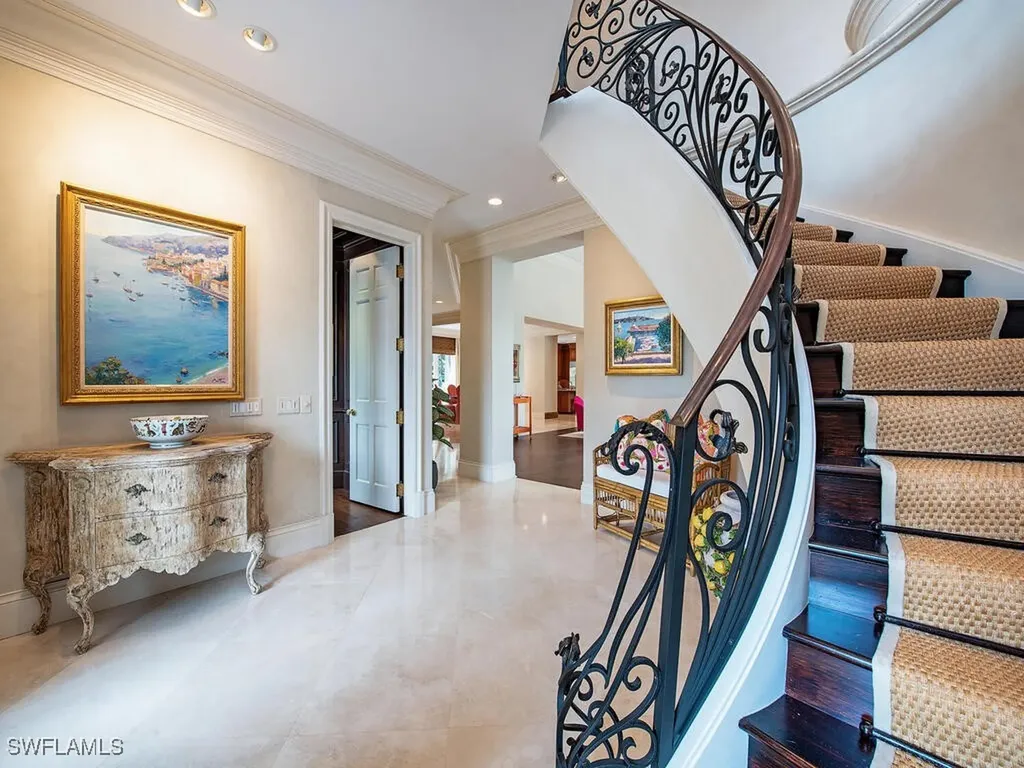 2070 Gordon Drive Naples FL 34102