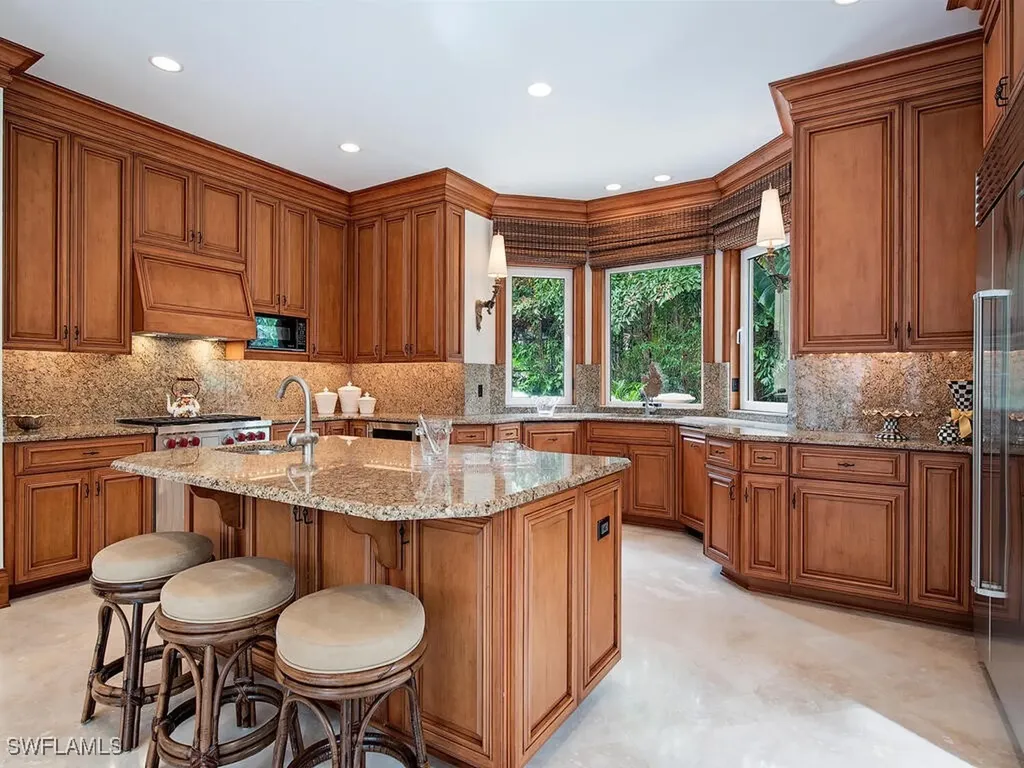 2070 Gordon Drive Naples FL 34102
