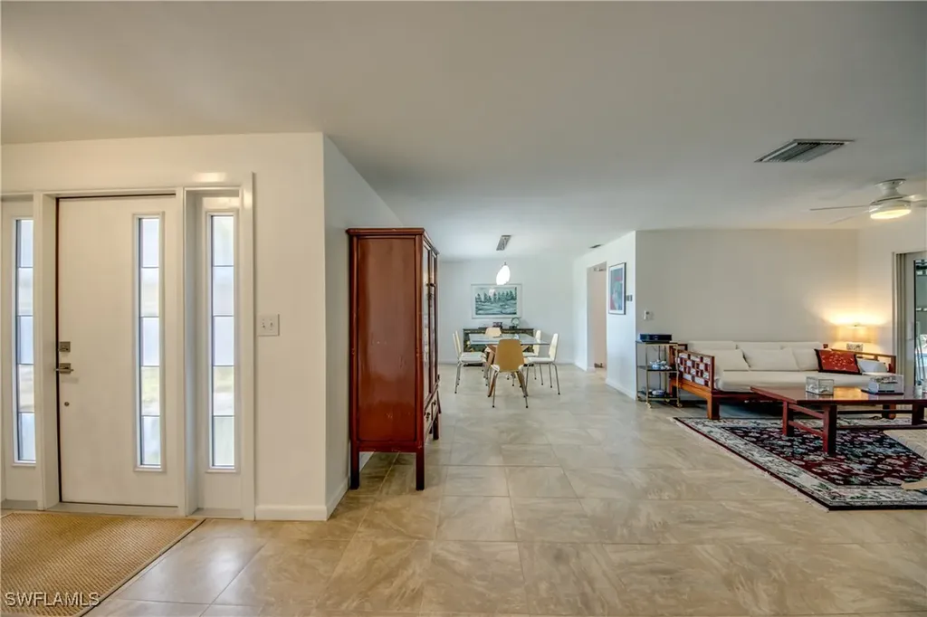 1319 Kingswood Court Fort Myers FL 33919