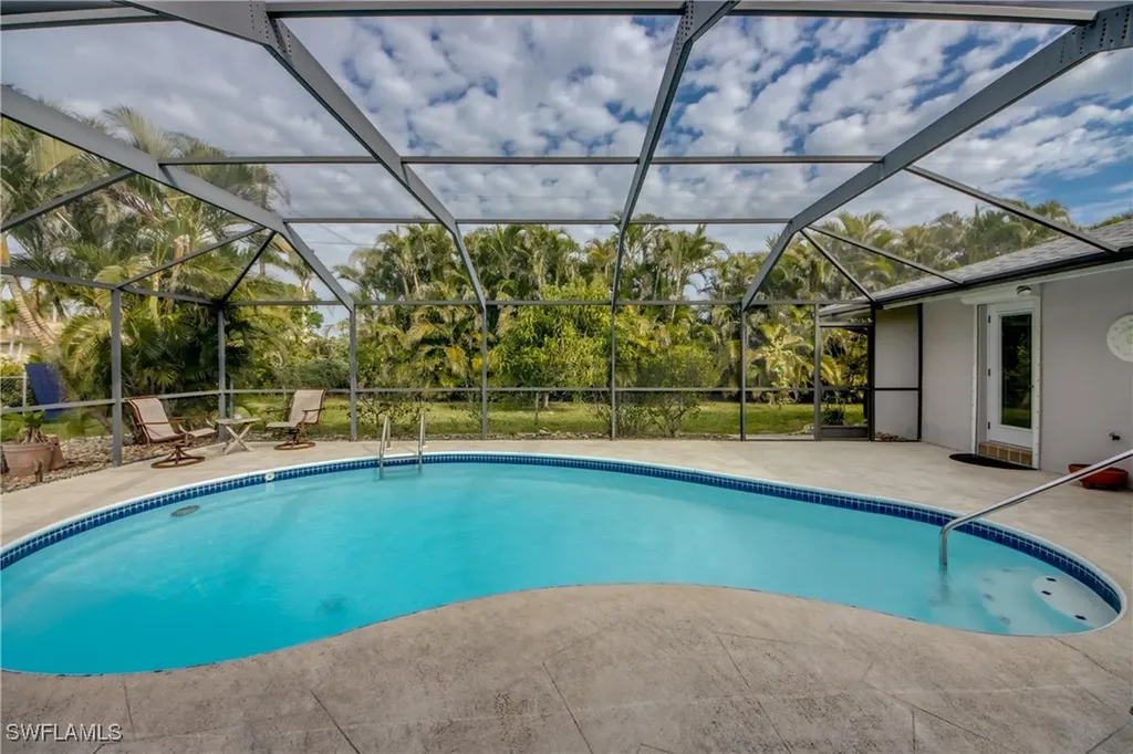 1319 Kingswood Court Fort Myers FL 33919