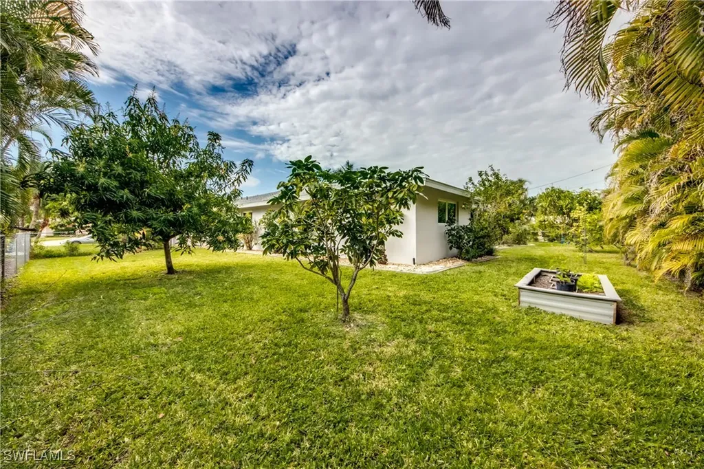 1319 Kingswood Court Fort Myers FL 33919