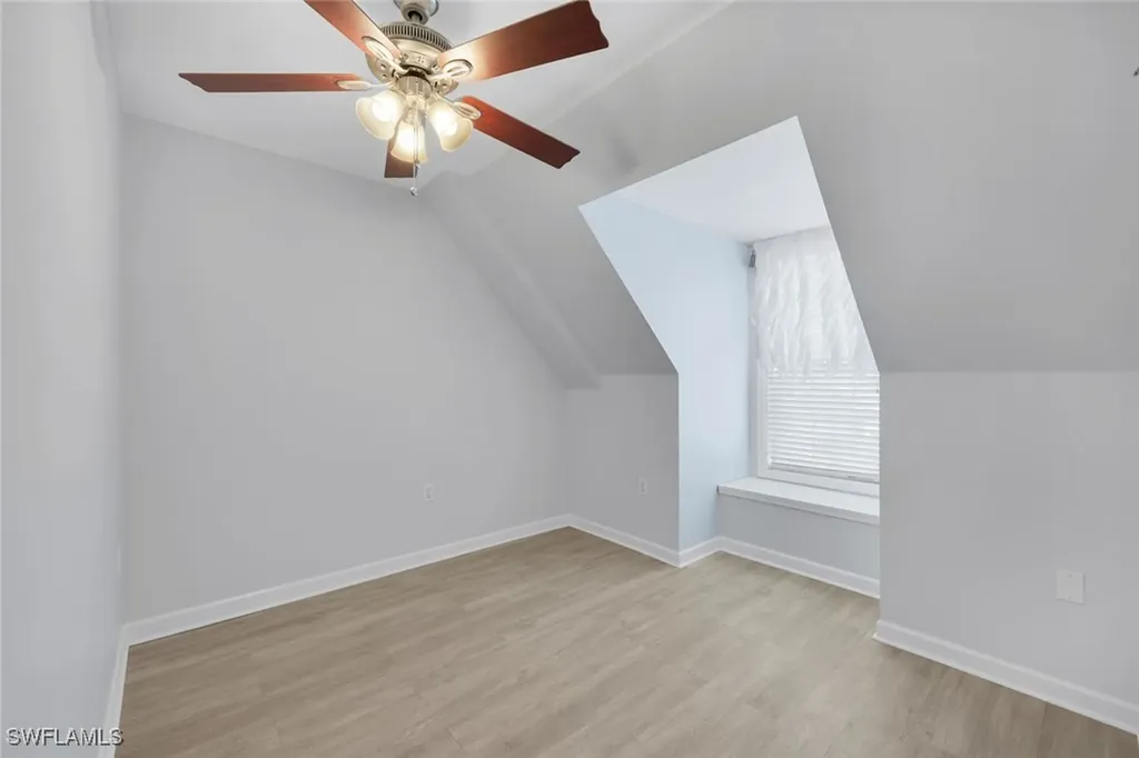 350 Leawood Circle Naples FL 34104
