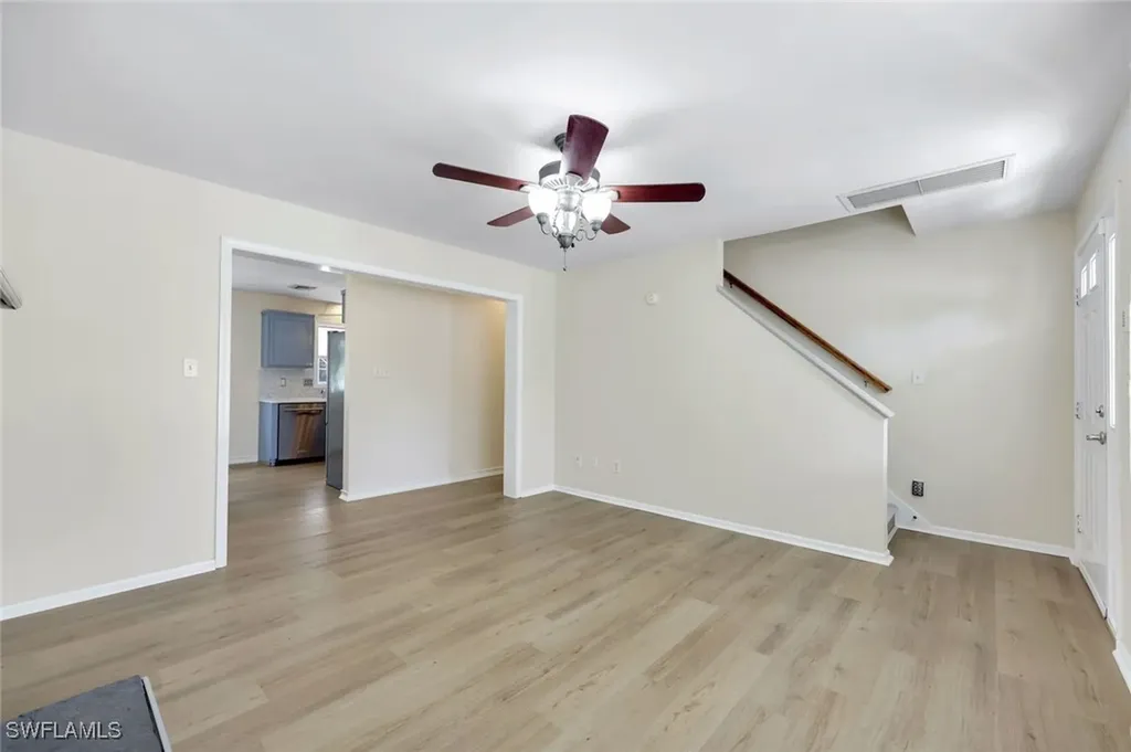 350 Leawood Circle Naples FL 34104