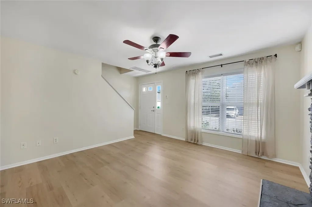 350 Leawood Circle Naples FL 34104