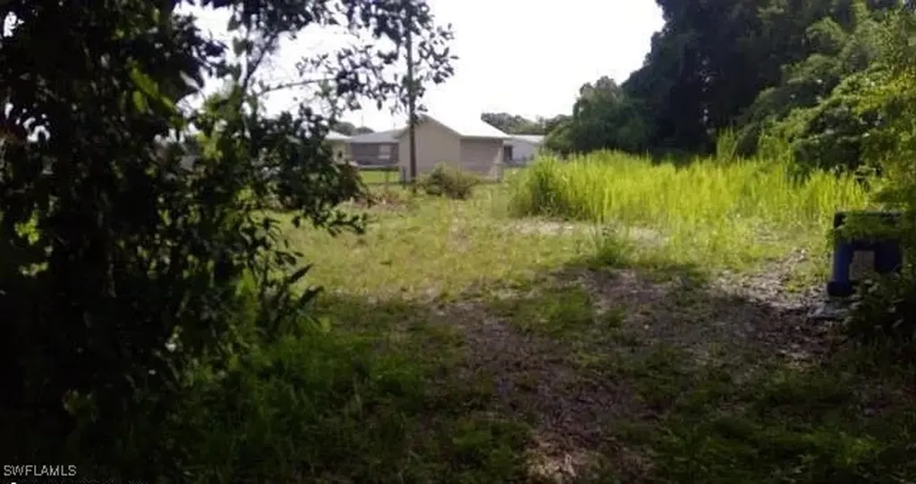 1404 Keuka Avenue North Fort Myers FL 33917