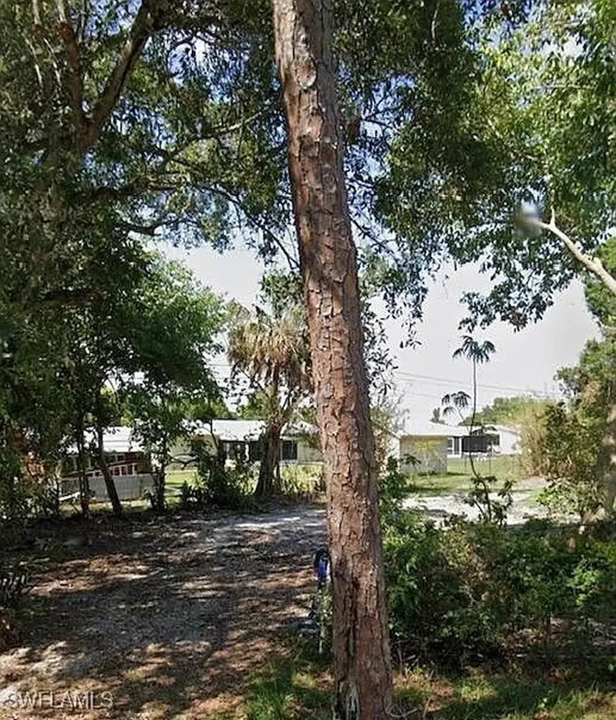 1404 Keuka Avenue North Fort Myers FL 33917