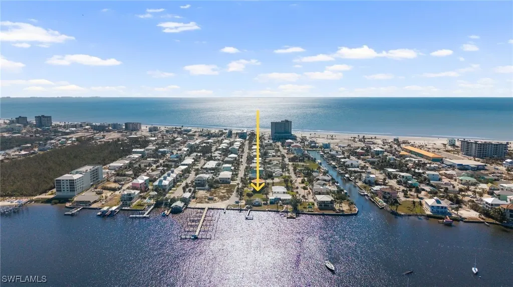 Fort Myers Beach FL, 293 Pearl Street