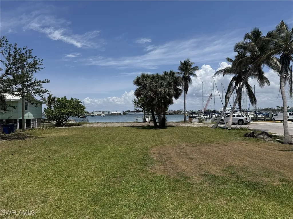 293 Pearl Street Fort Myers Beach FL 33931