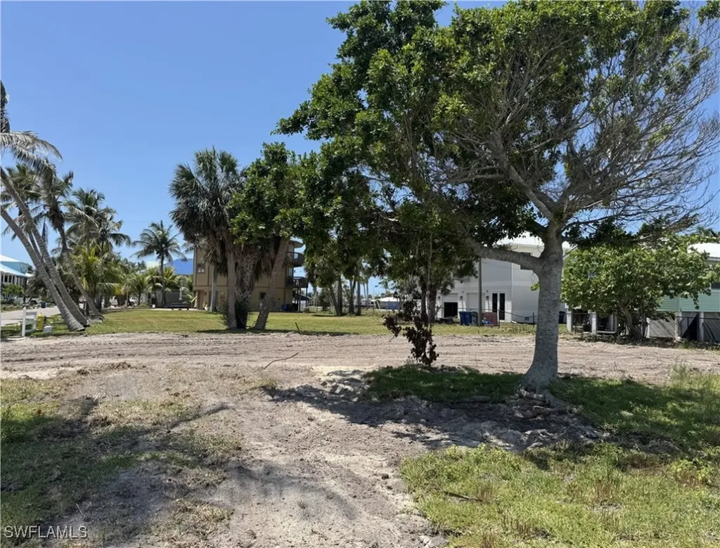 293 Pearl Street Fort Myers Beach FL 33931
