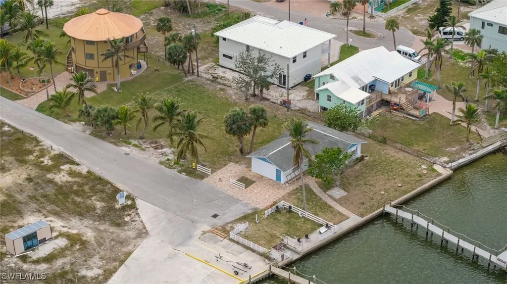293 Pearl Street Fort Myers Beach FL 33931