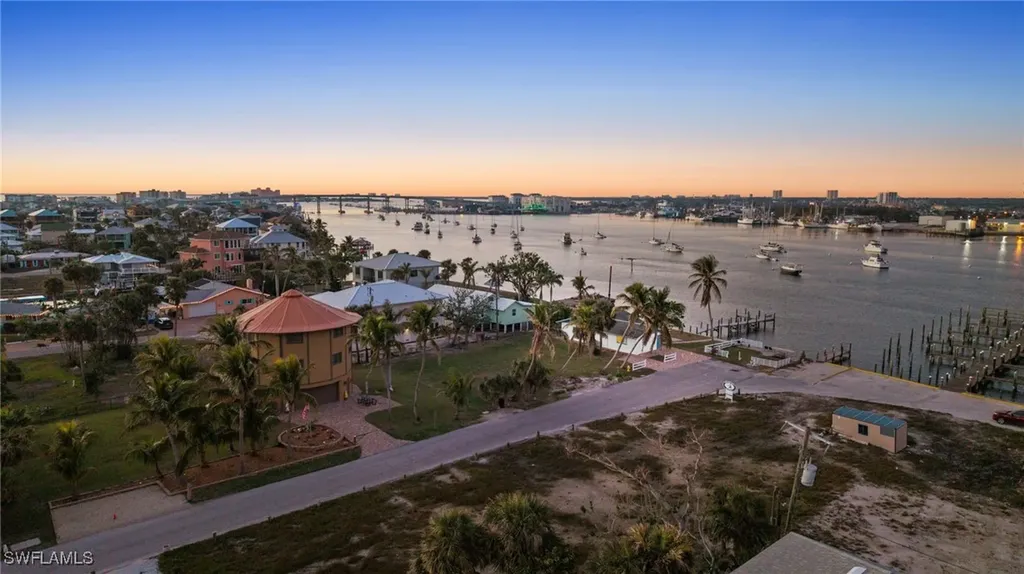 293 Pearl Street Fort Myers Beach FL 33931