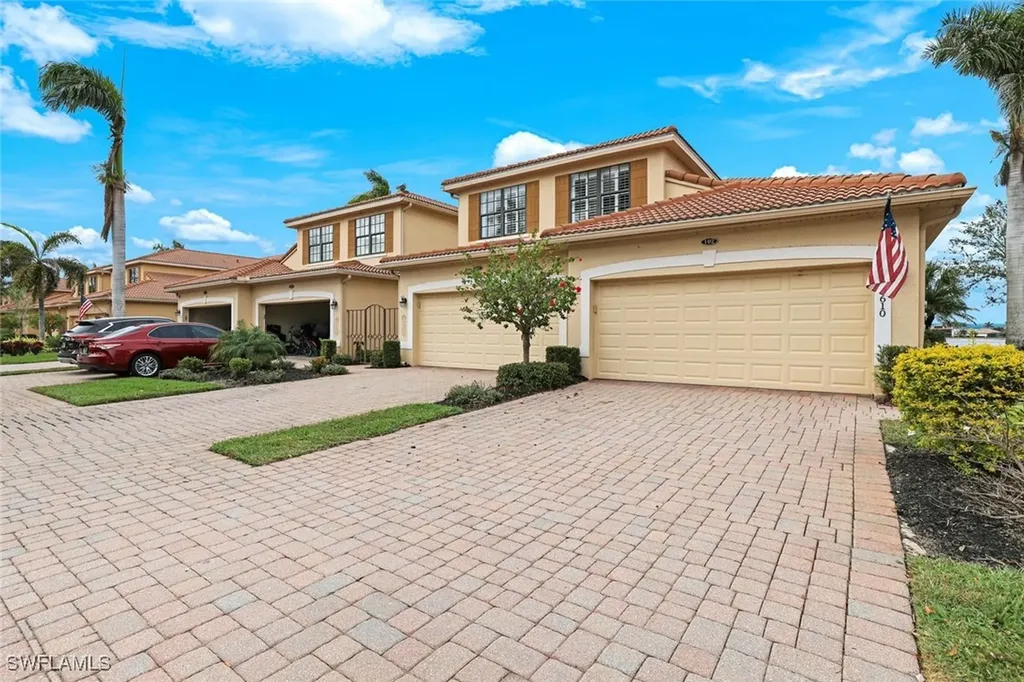 10610 Smokehouse Bay Drive Naples FL 34120