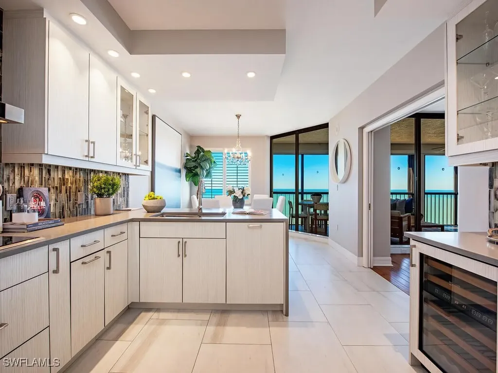 8171 Bay Colony Drive Naples FL 34108